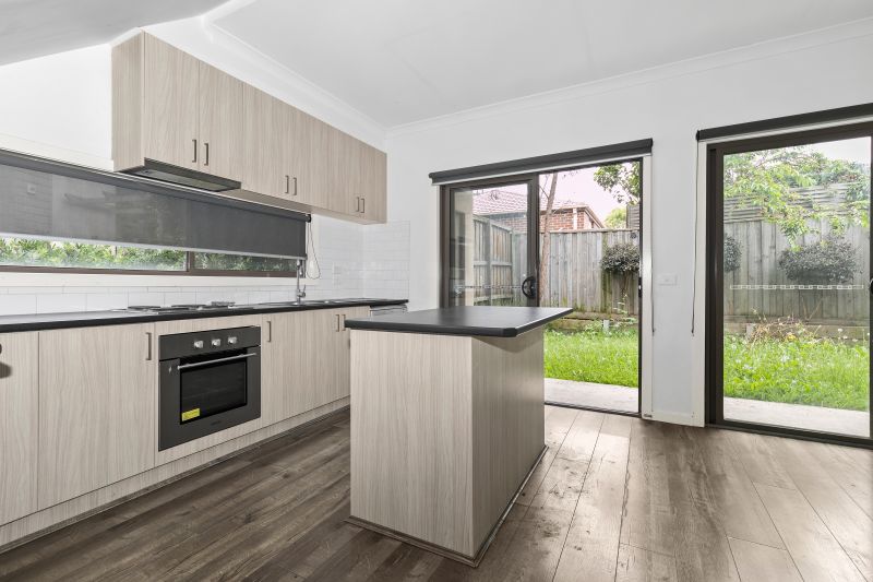 4/19 Positano Way, Lalor
