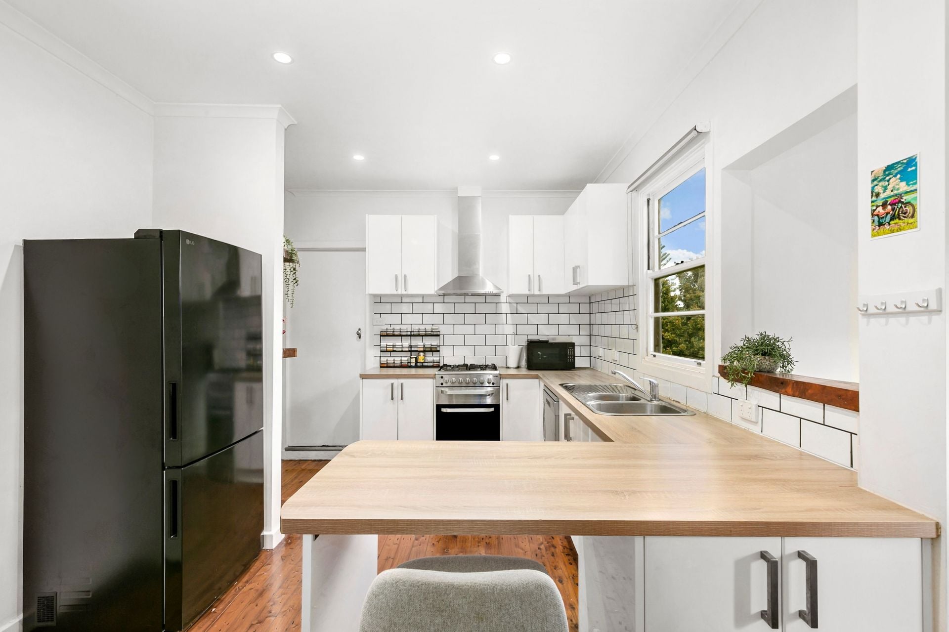 72 Taronga Avenue, Mount Saint Thomas NSW