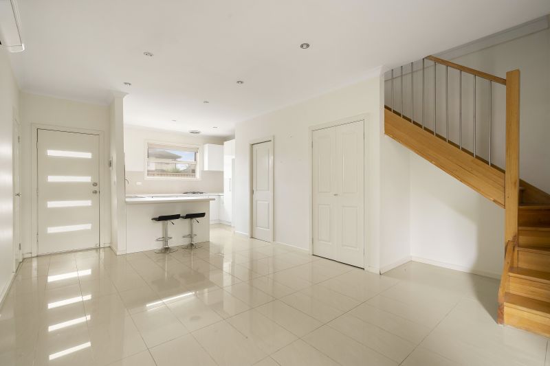 2/3 Poplar Street, Thomastown