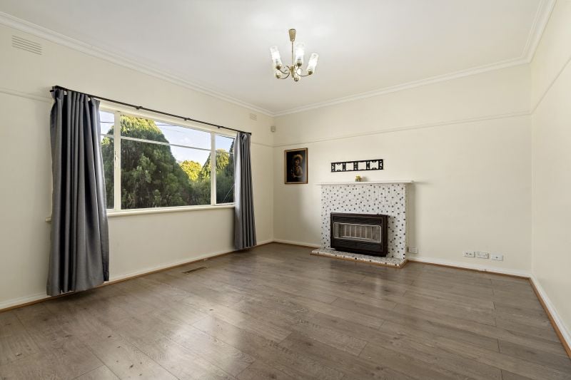 116 Alexander Avenue, Thomastown