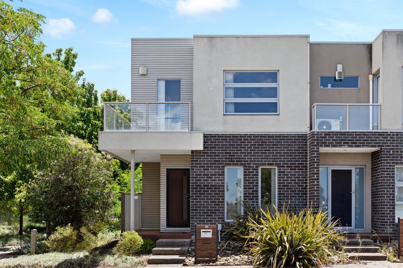 30 Warner Way, Caroline Springs