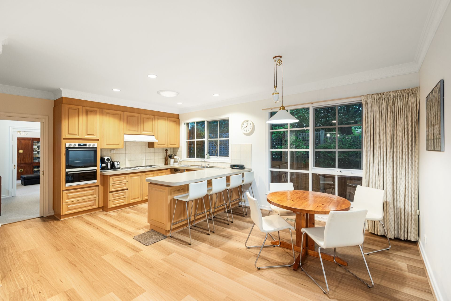 16 Mountain View Road, Balwyn North, Balwyn North - Thumbnail 4
