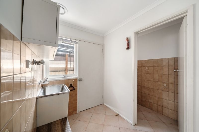 31 Winamurra Crescent, Thomastown