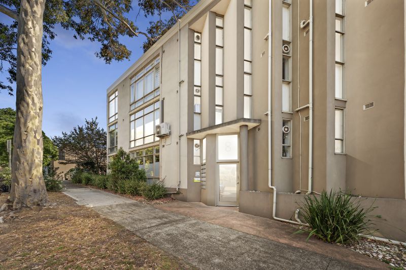 6/4 Witchwood Close, South Yarra
