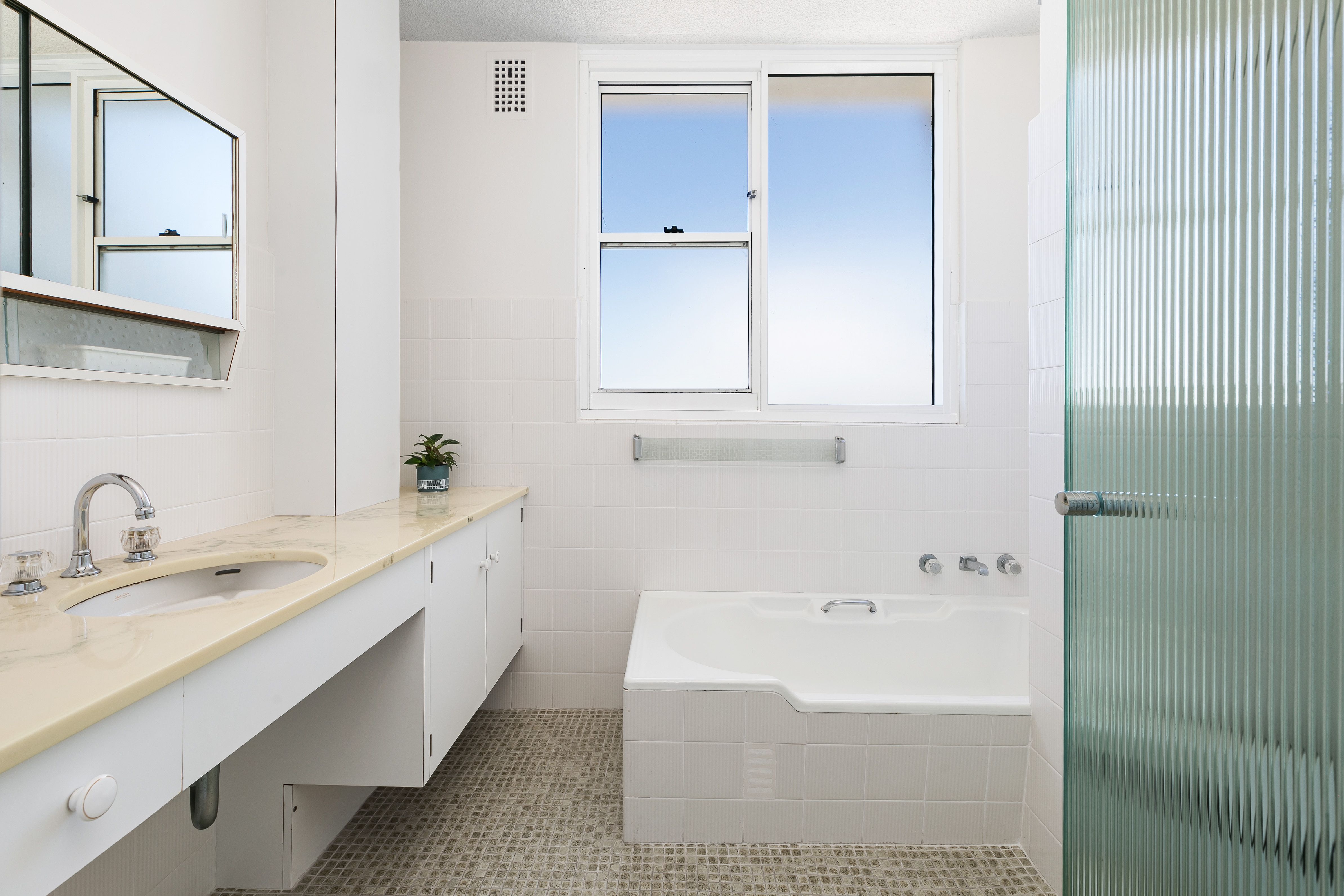 22/2-6 Arthur Avenue CRONULLA 2230