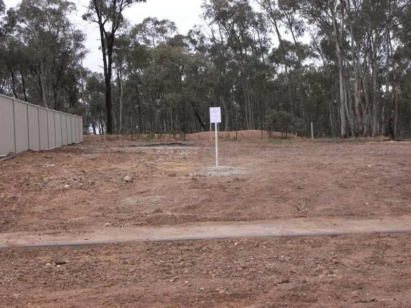 178&185/ Manna Gum Drive Epsom VIC, Epsom - Thumbnail 4