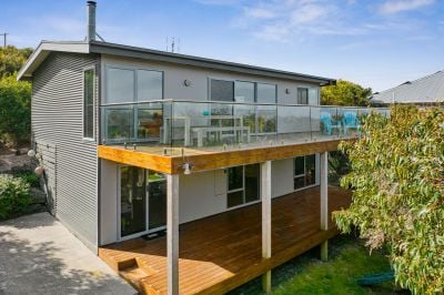 5 Robyn Road, Moggs Creek, VIC