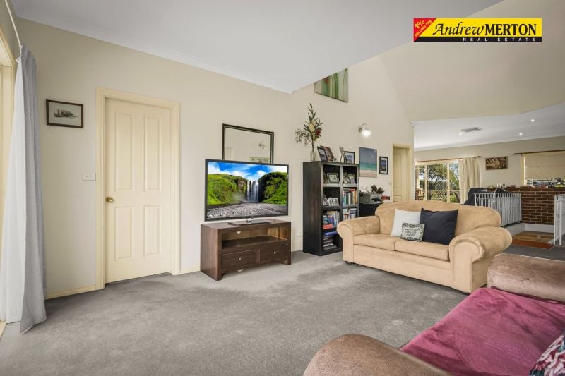 32 James Ruse Close, Windsor