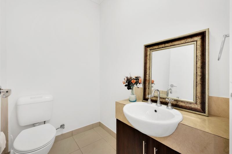 15 Tourmaline Drive, Epping