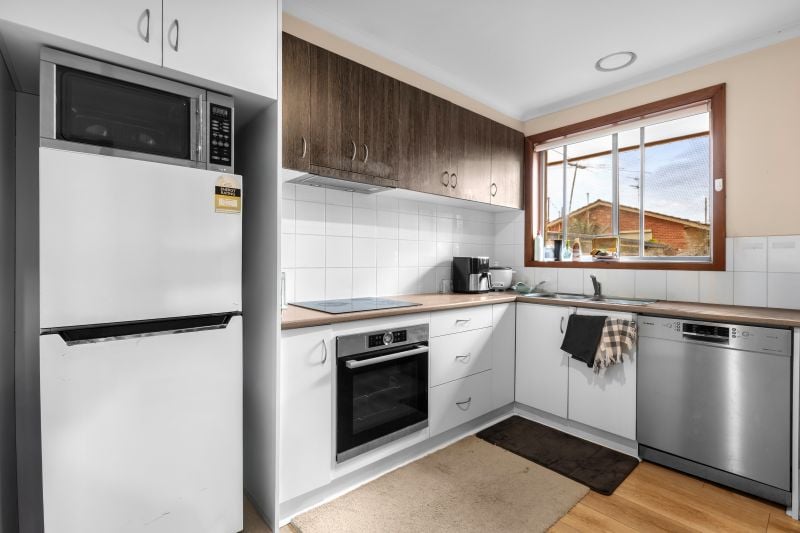 3/60 Henty Street, Reservoir