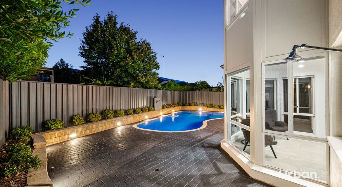 Prestons 24 Barcelona Drive