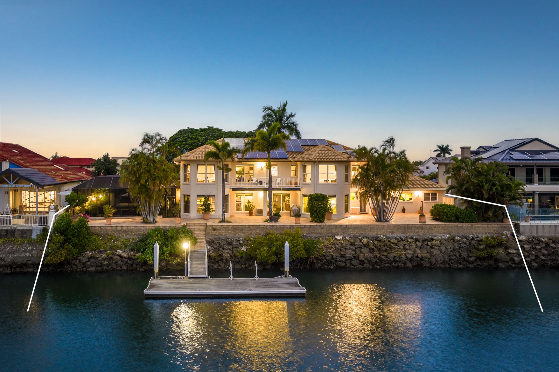 84 Tradewinds Avenue, Paradise Point QLD 4216, Paradise Point - Thumbnail 2