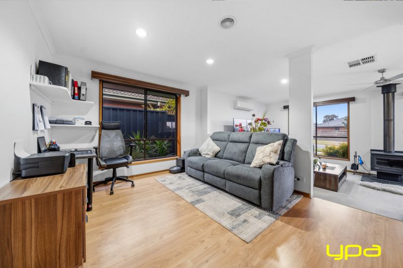 13 Isaac Smith Crescent Cranbourne VIC, Cranbourne - Thumbnail 6