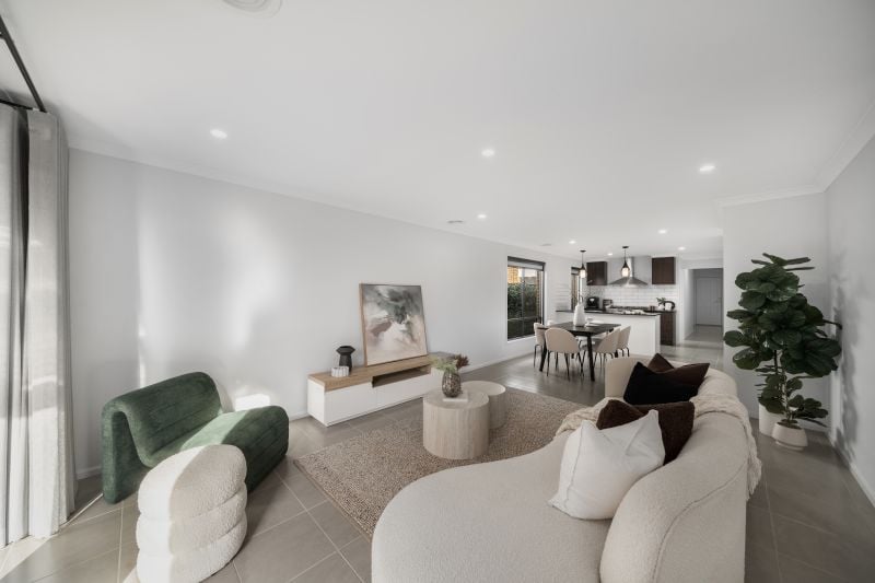 8 Peckham Avenue, Wollert