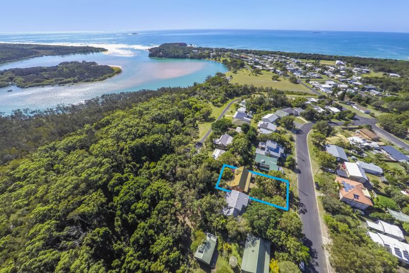 80 Flaherty St RED ROCK NSW