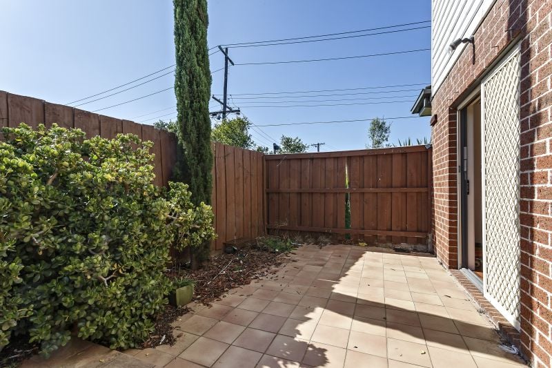 1/15 Falcon Street, Thomastown