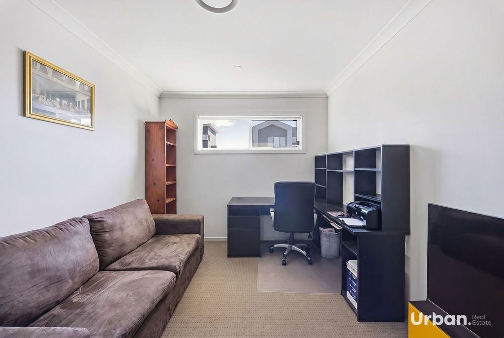 Oran Park 16 Herd Street