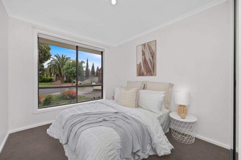 10 Hargrave Court, Mill Park