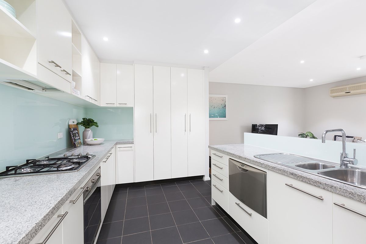 505/581 Kingsway MIRANDA 2228