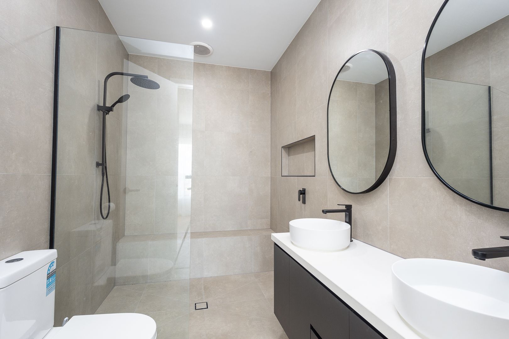 LUXURY AND ELEGANCE