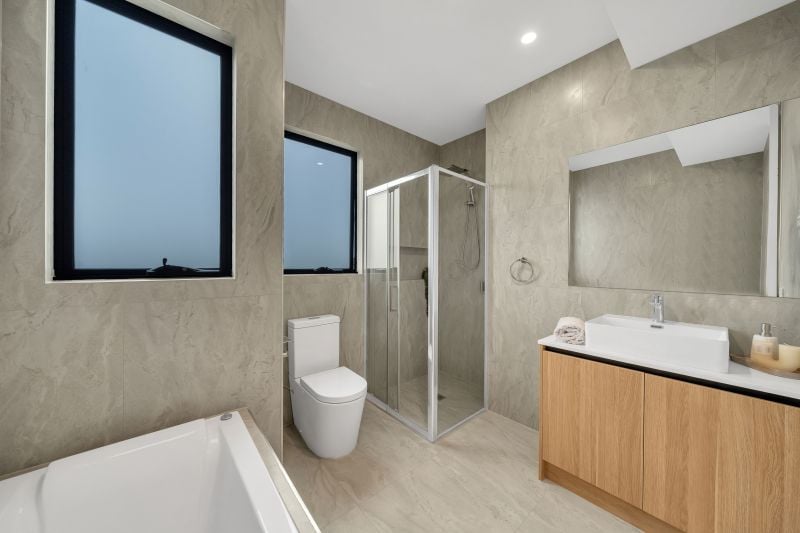 2/98 Cyprus Street, Lalor