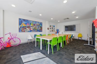 WHOLE BUILDING OPPORTUNITY WITH 10+ CAR PARKS