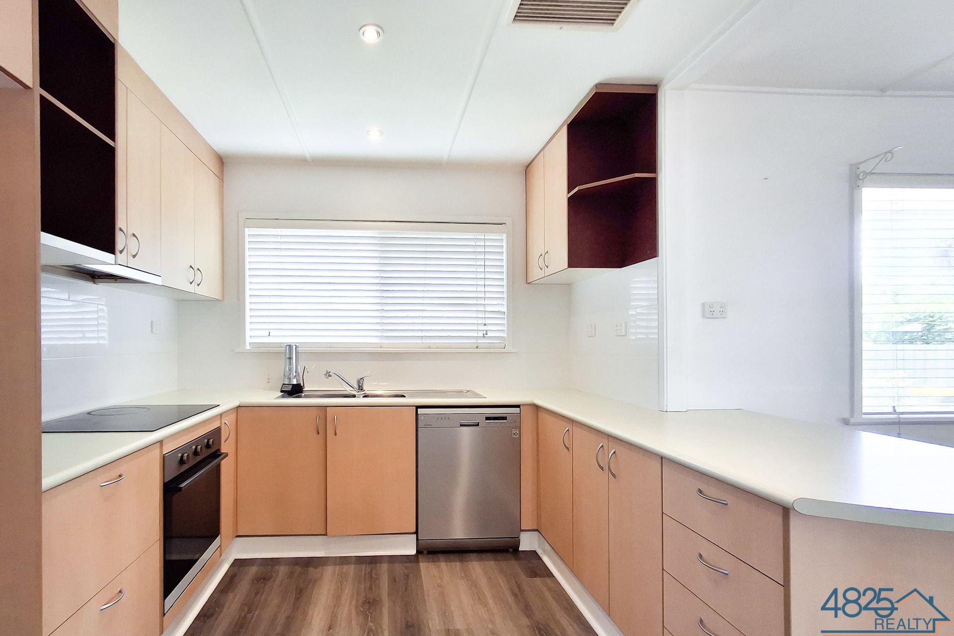 18 Shaw Crescent Mount Isa QLD, Mount Isa City - Thumbnail 6