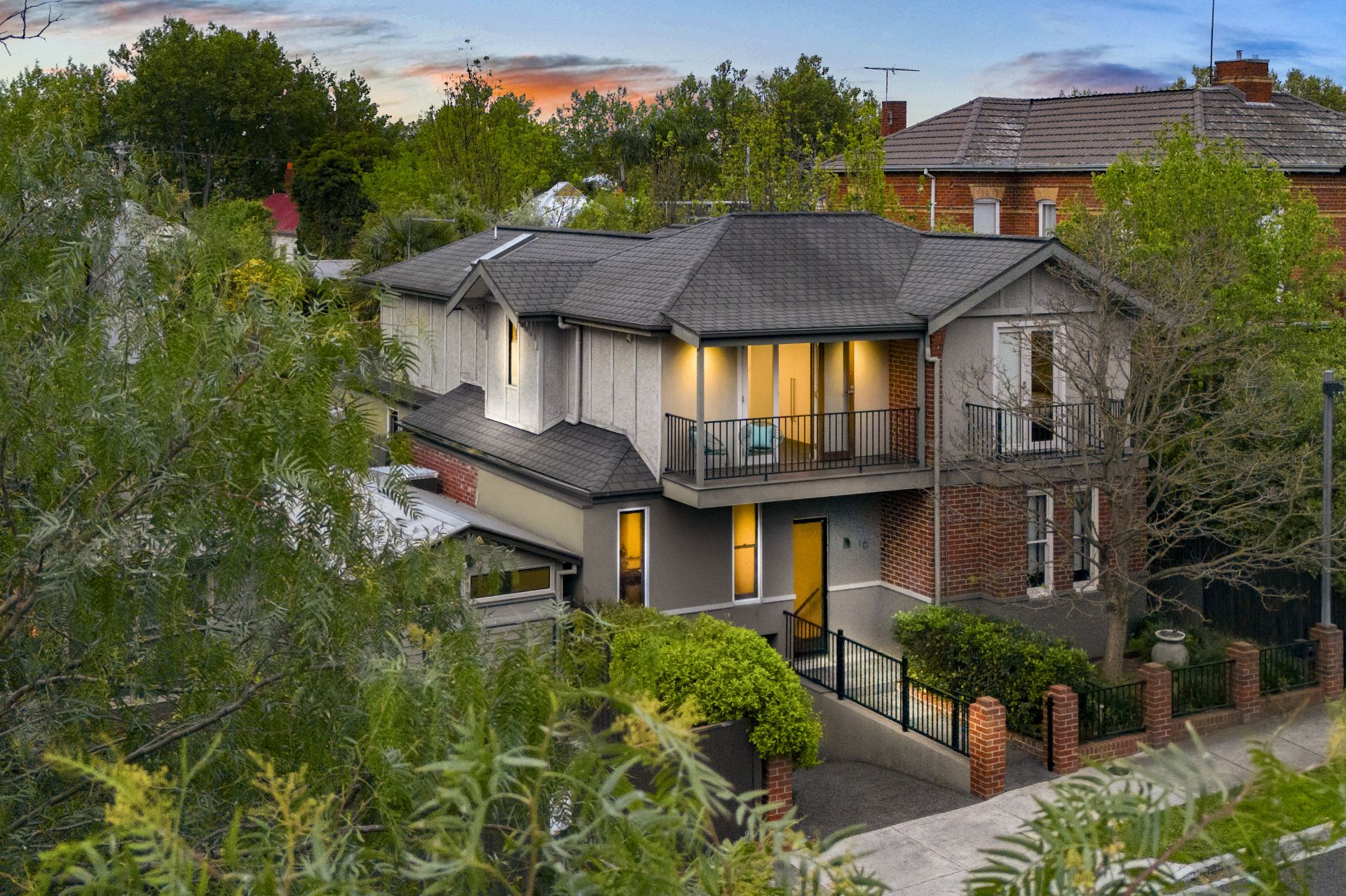 Large Terrace Living Near Merri Creek