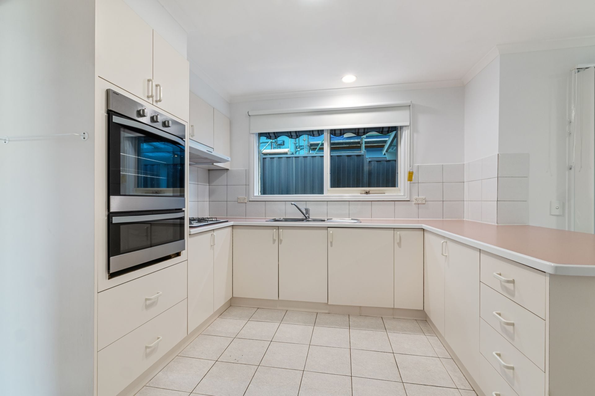 Generous 3-Bedroom Home in Sought-After Templestowe