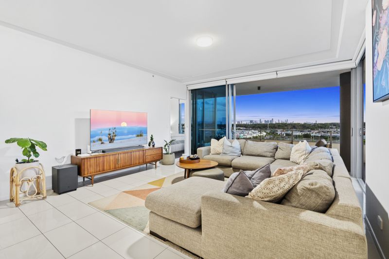 704/43 Harbour Town Drive, Biggera Waters - Thumbnail 5