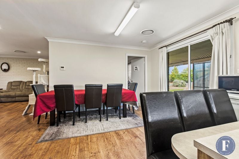 198 William Street, Young NSW, Young - Thumbnail 8