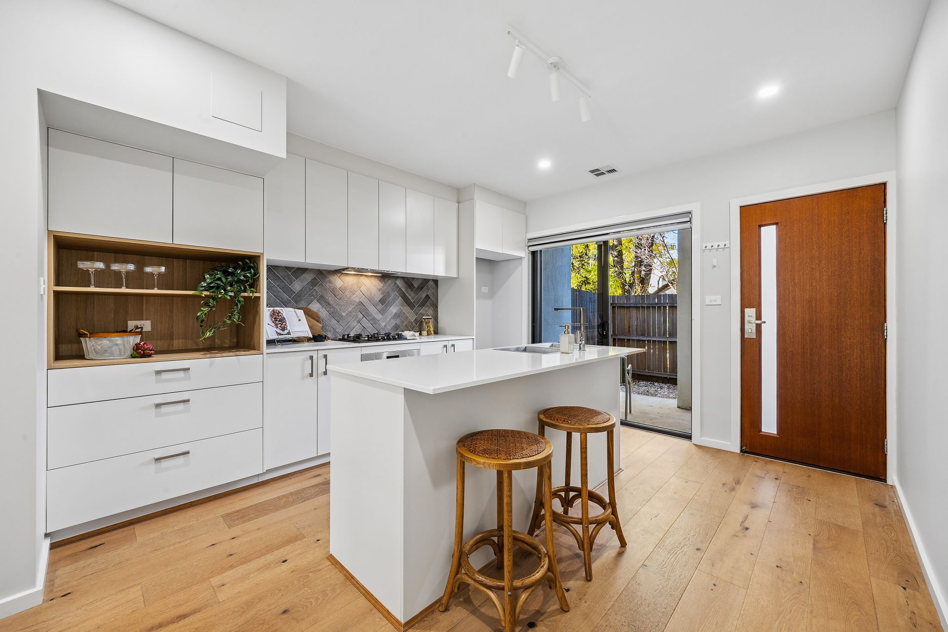 15/8 McGowan Place, Dickson, Dickson - Thumbnail 2
