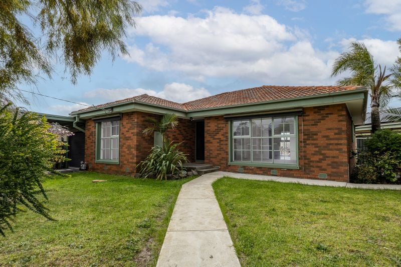 28 Wellington Crescent, Lalor