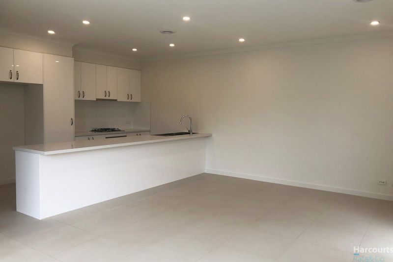 15/15 Linoak Avenue, Lalor