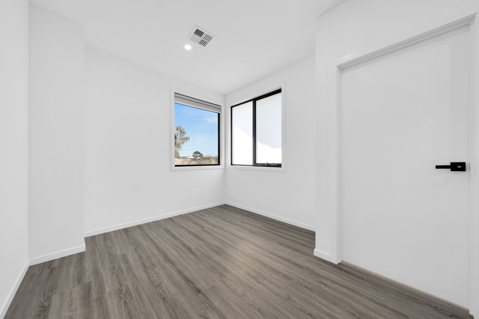 Brand-New Street-Front Townhouse with No Owners Corporation Fees