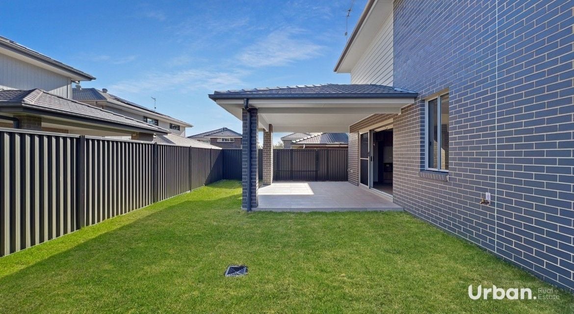 Austral 44 Filly Road