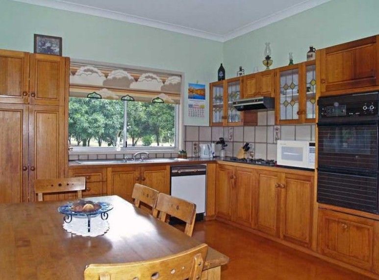 3 Bedroom, 1 Bathroom tranquil home in Belmore River, Belmore River - Thumbnail 5