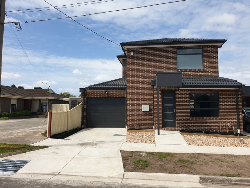 2/24 Banksia Avenue, Thomastown