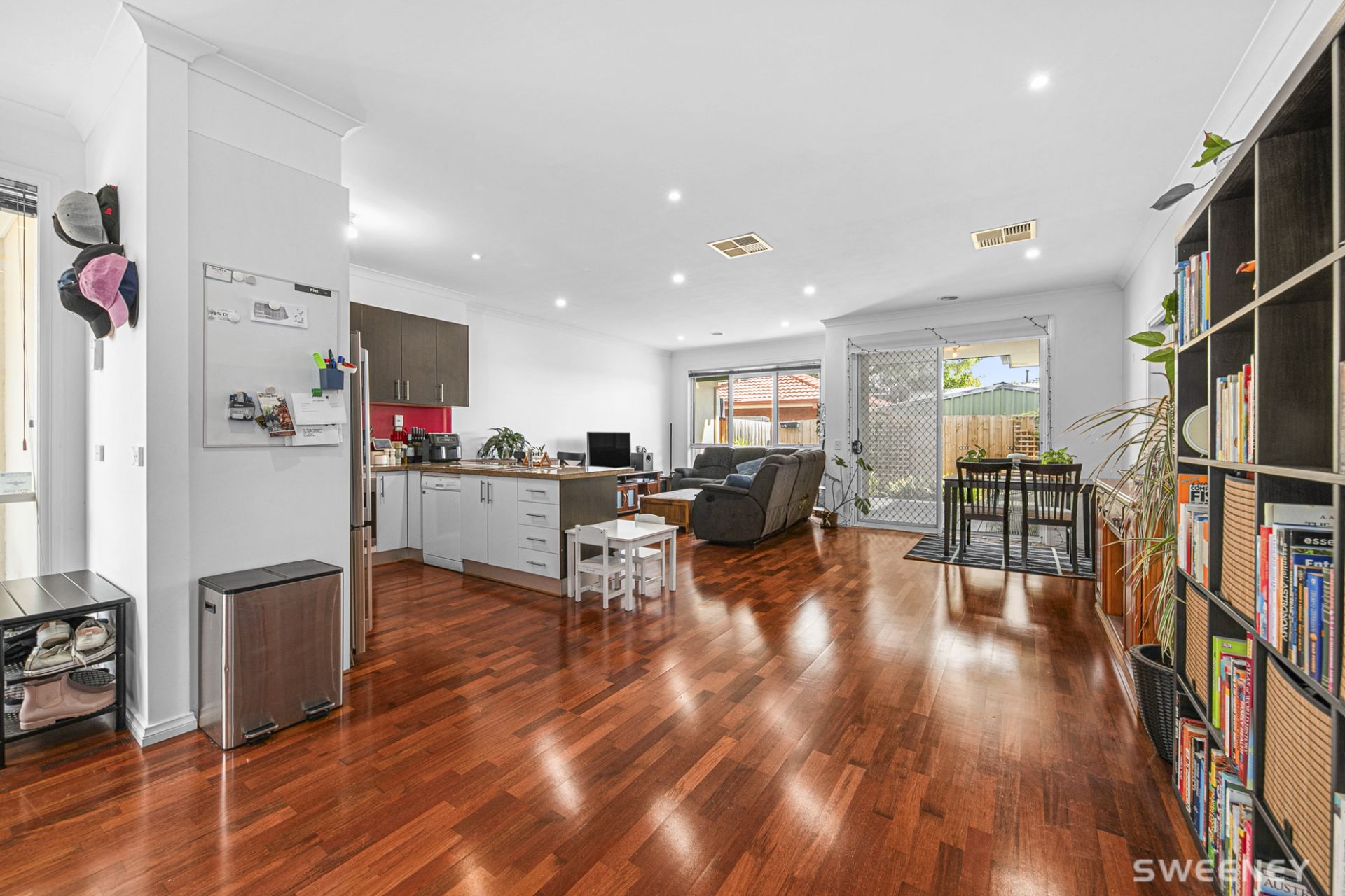 3/4 Nash Court, Altona Meadows - Thumbnail 4