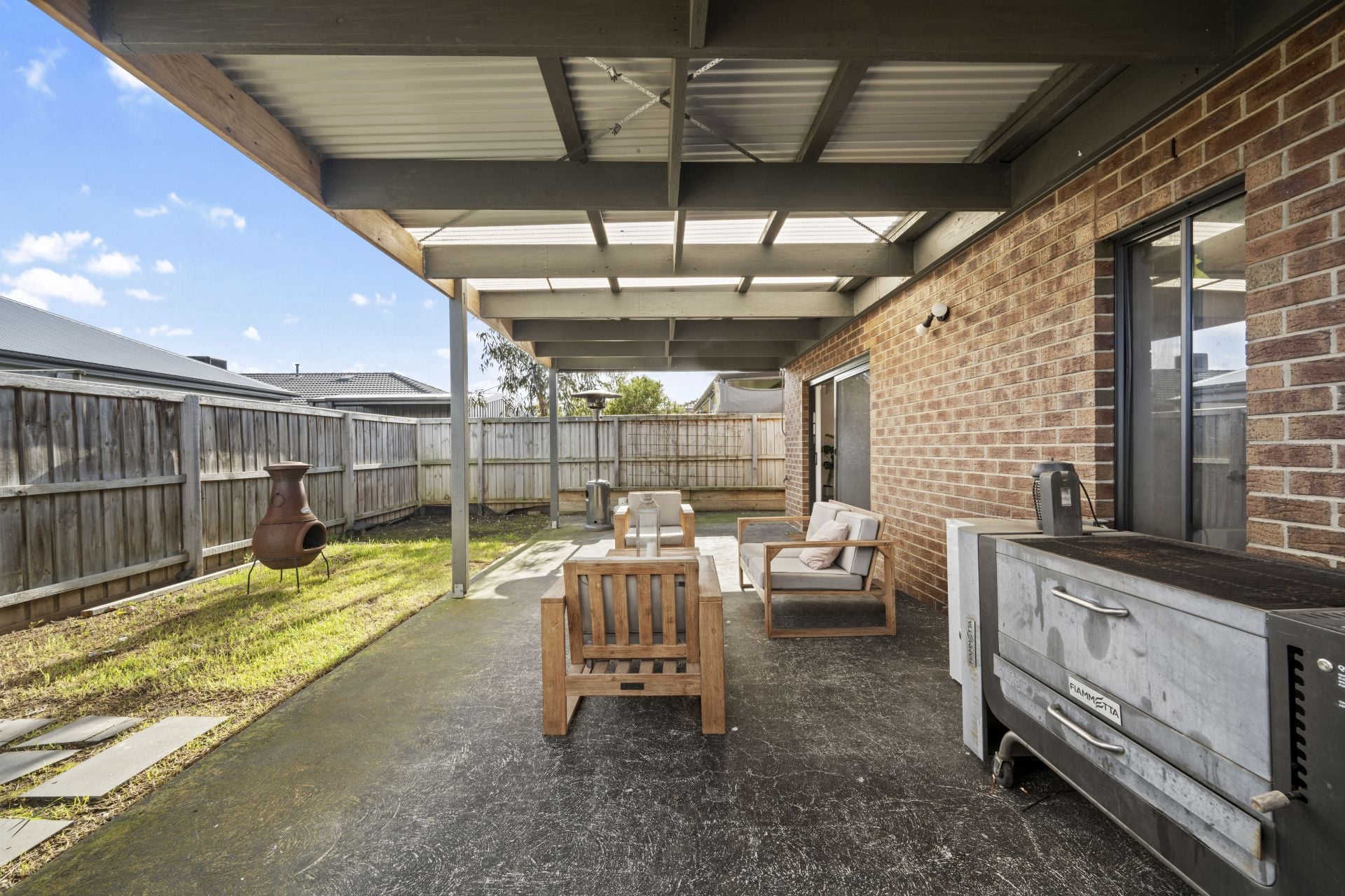 Stylish Family Living In A Convenient Mernda Location