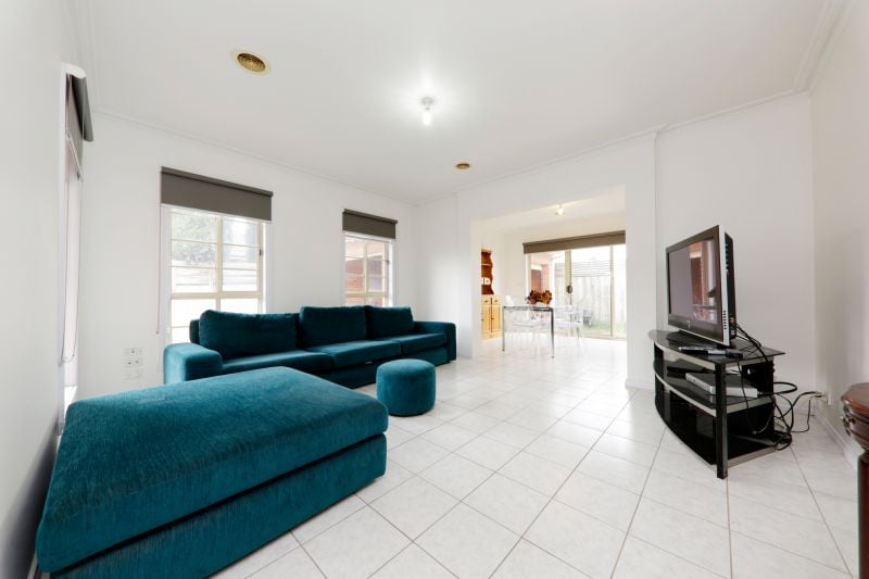 2/43 Richards Street, Lalor