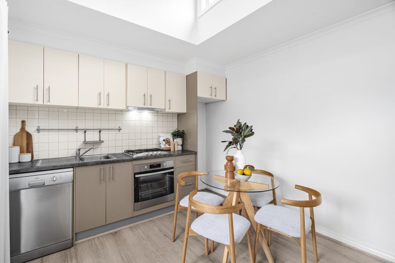 2/30 Heyington Avenue, Thomastown