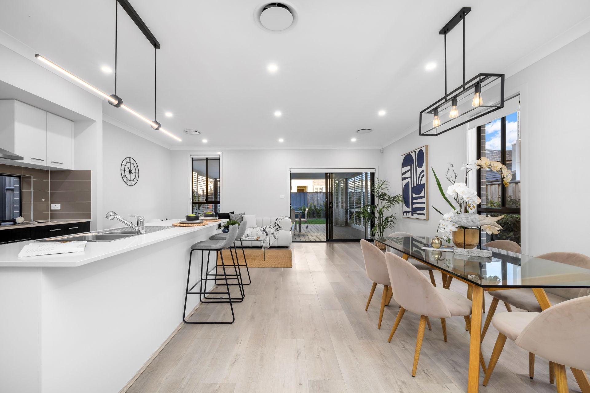 30 Carbine Street, Box Hill - Thumbnail 2