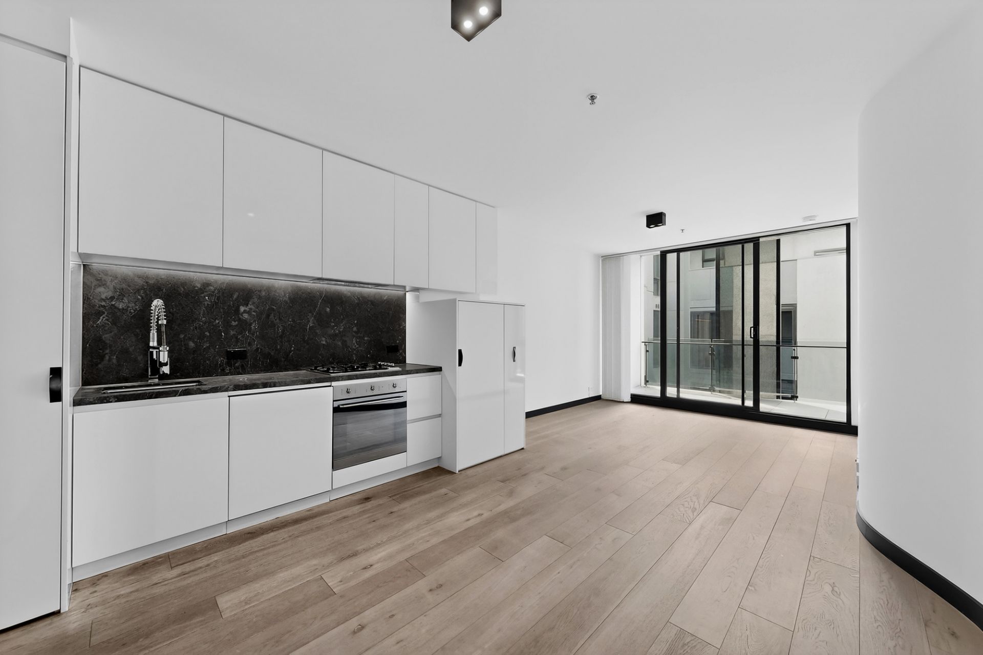 404/10 Porter Street, Prahran - Thumbnail 2