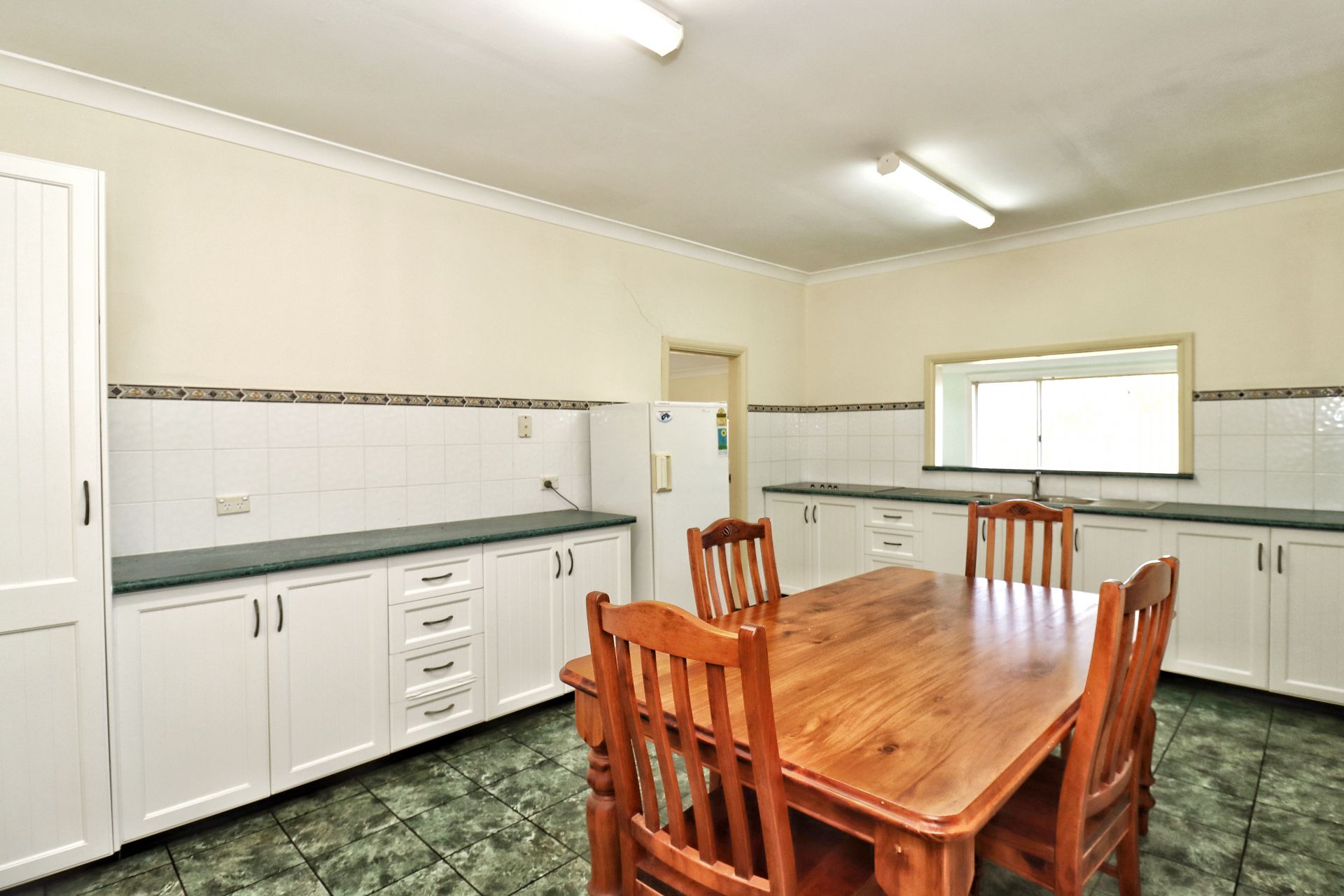 1 Baker Street, WOODSTOCK, Woodstock - Thumbnail 5