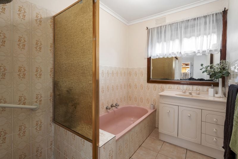 29 Burbank Drive, Reservoir