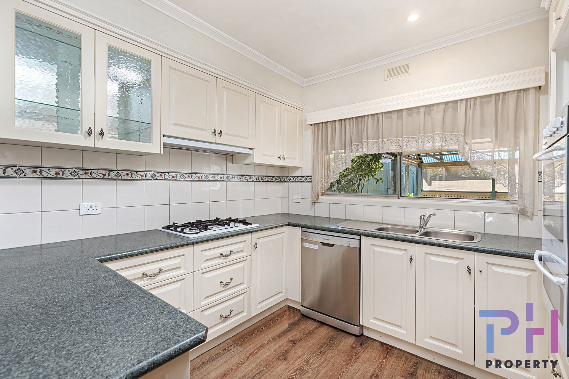 16 Henkel Street LONG GULLY VIC, Long Gully - Thumbnail 5