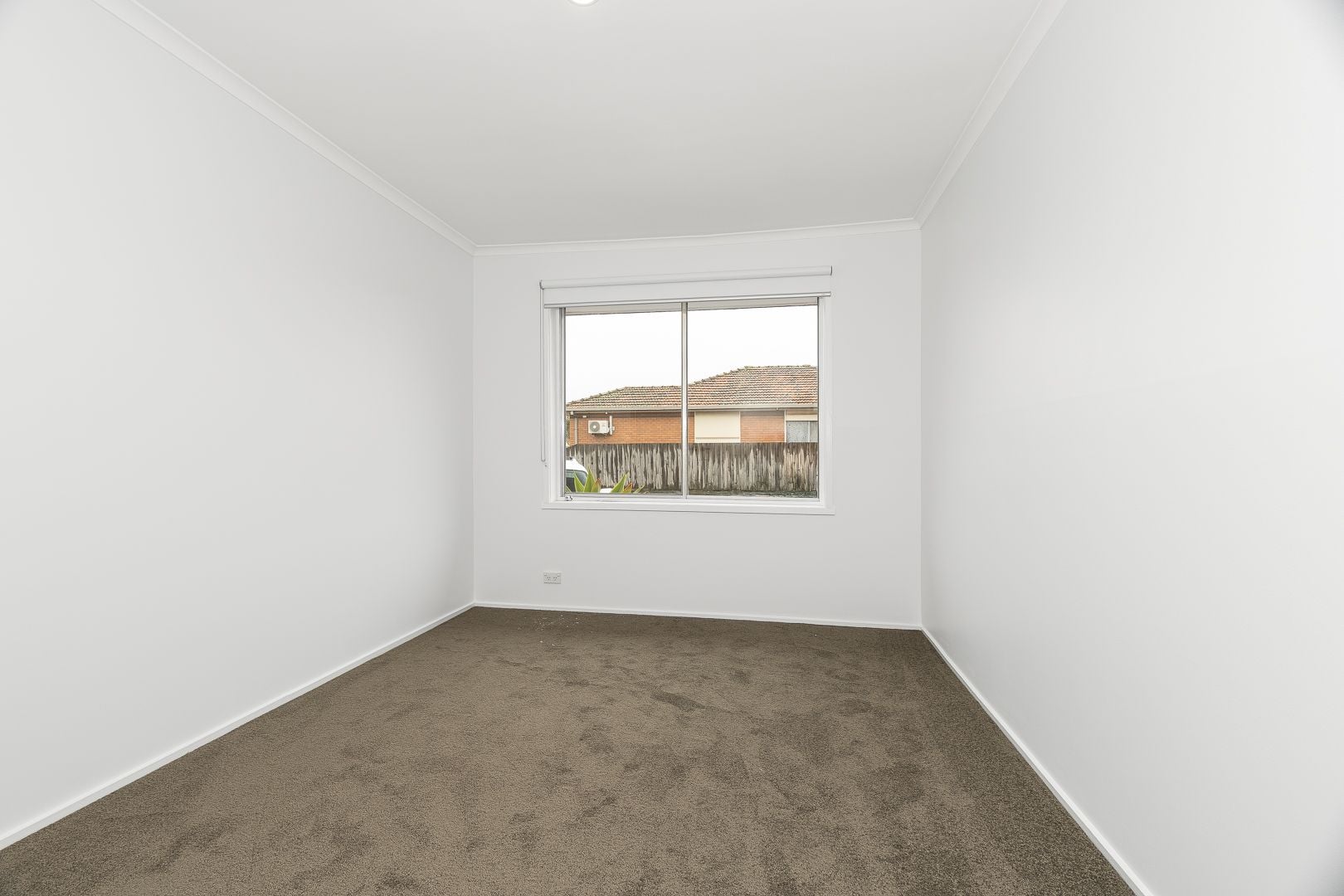 LOW MAINTENANCE 2 BEDROOM
