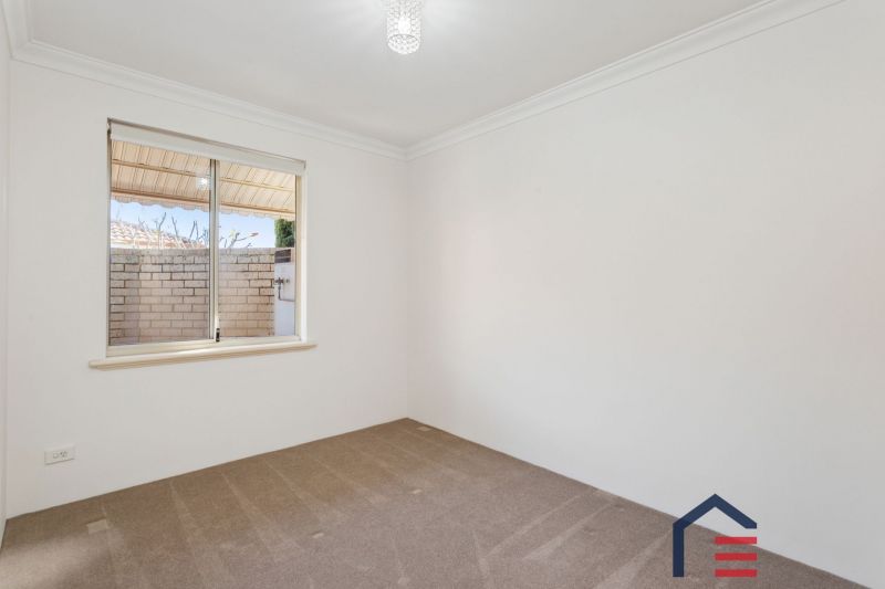 1/11 Camden St, Dianella