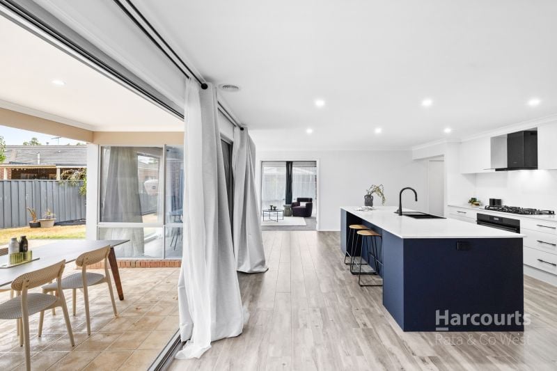 3 Streeton Avenue, Caroline Springs